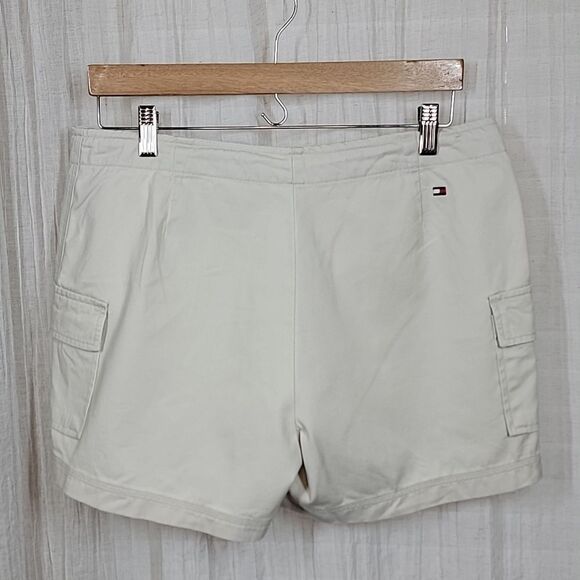 Tommy Hilfiger Khaki Cargo Chino Shorts - Picture 4 of 16